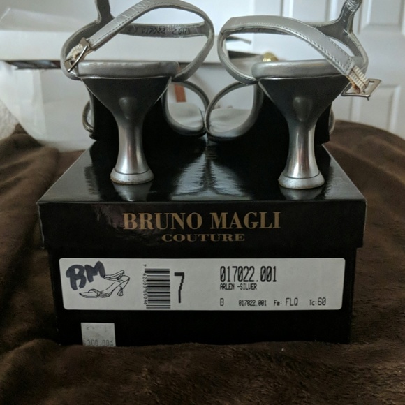 Silver Bruno Magli Sandals. - Picture 2 of 3